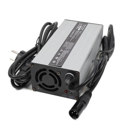 Ładowarka do roweru elektrycznego 16s - 7A 67,4V 420W LiPo/LiIon 3PIN GT